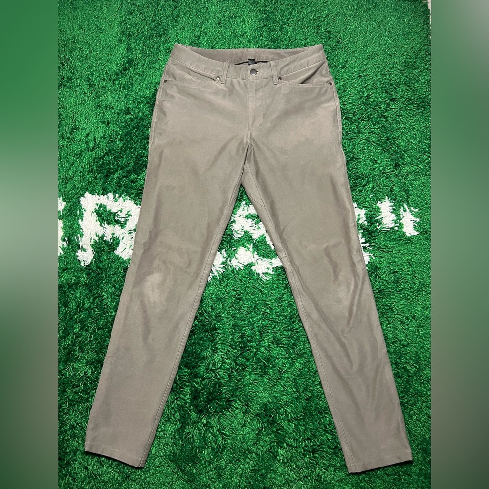 lululemon athletica Men's Slim Jeans in Tan